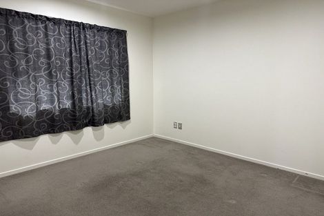 Photo of property in 24 Mulroy Place, Pinehill, Auckland, 0632