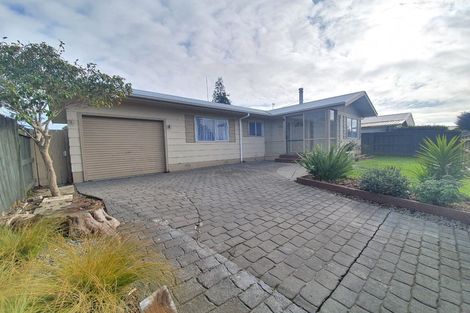 Photo of property in 9 Hilton Grove, Kelvin Grove, Palmerston North, 4414
