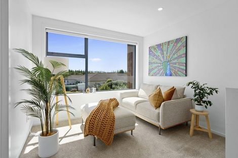 Photo of property in 2/102 Swayne Road, Cambridge, 3434