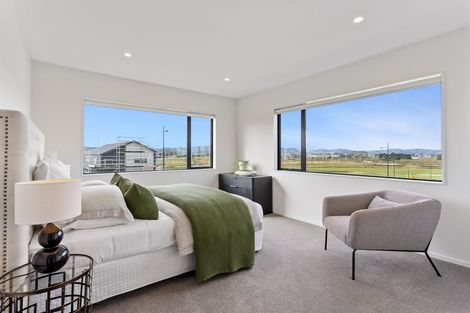 Photo of property in 78 Metoriti Crescent, Karaka, 2124