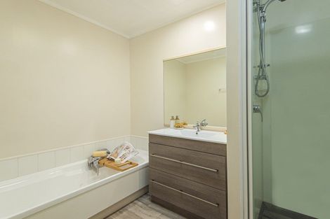 Photo of property in 2/244 Fairway Drive, Te Kamo, Whangarei, 0112