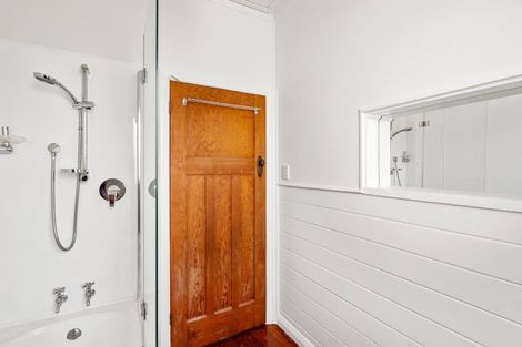 Photo of property in 2 Mcvay Street, Napier South, Napier, 4110