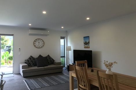 Photo of property in 26 Owen Chapman Drive, Red Beach, 0932