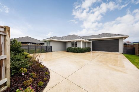 Photo of property in 9 Pearl Grove, Ashhurst, 4810