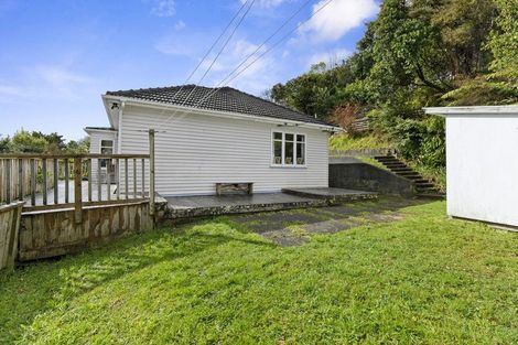 Photo of property in 33 Woodvale Grove, Fairfield, Lower Hutt, 5011