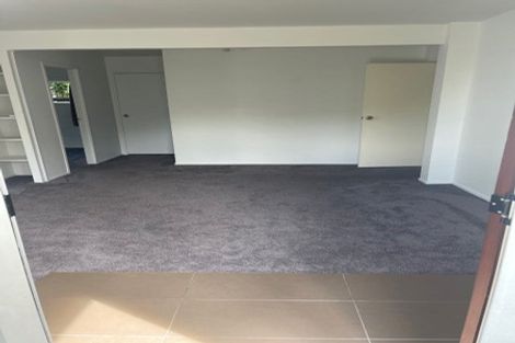 Photo of property in 4 Geoffrey Road, Torbay, Auckland, 0630