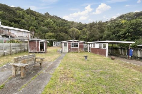 Photo of property in 28 Kowhai Street, Wainuiomata, Lower Hutt, 5014