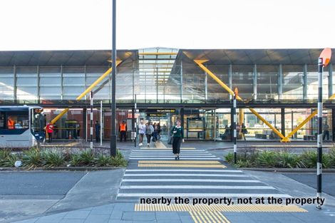 Photo of property in 17 Copplestone Place, New Lynn, Auckland, 0600