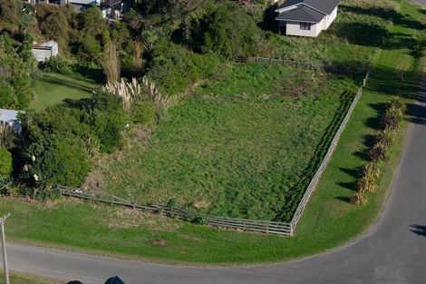 Photo of property in 20 Hokio Road, Hokio Beach, Levin, 5571