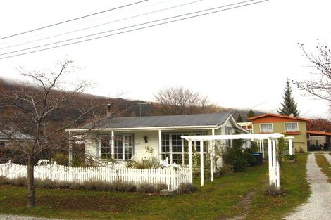 Photo of property in 3 Denbigh Street, Arrowtown, 9302