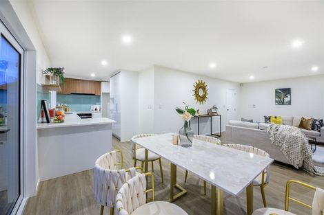 Photo of property in 3/42 Pomaria Road, Henderson, Auckland, 0610