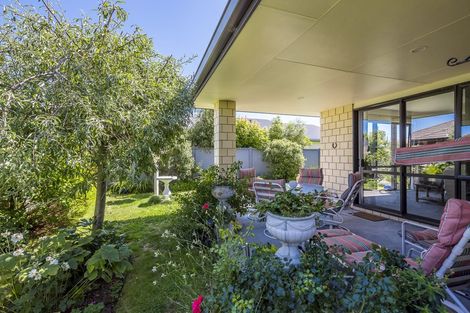 Photo of property in 25 Jade Lane, Paraparaumu, 5032