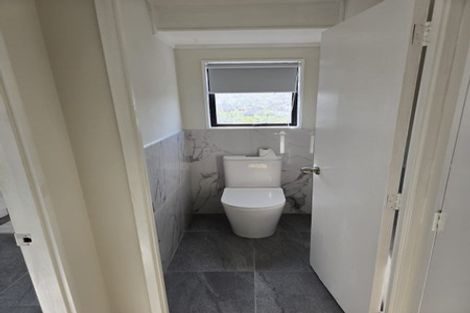 Photo of property in 1/20 Knightsbridge Drive, Forrest Hill, Auckland, 0620
