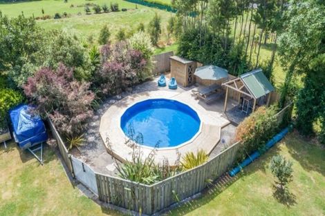 Photo of property in 432 Kawiu Road, Levin, 5510