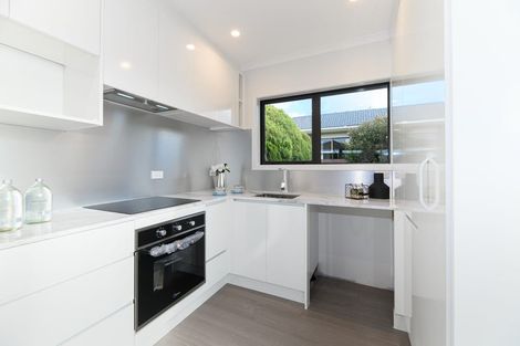 Photo of property in 1/40 Matuhi Rise, Henderson, Auckland, 0612
