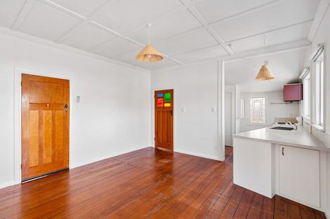 Photo of property in 2 Mcvay Street, Napier South, Napier, 4110