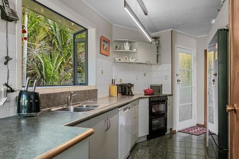 Photo of property in 193 Wairere Road, Waitakere, Henderson, 0782