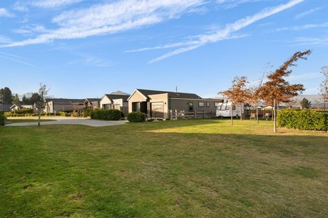 Photo of property in 28 Bellfield Lane, Wanaka, 9305