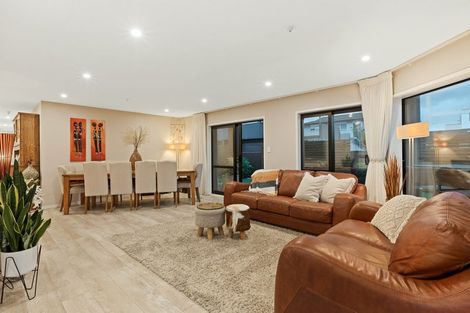 Photo of property in 1/248 Hibiscus Coast Highway, Orewa, 0931