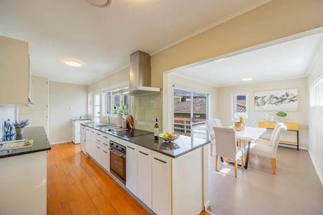 Photo of property in 1/46 College Road, Northcote, Auckland, 0627