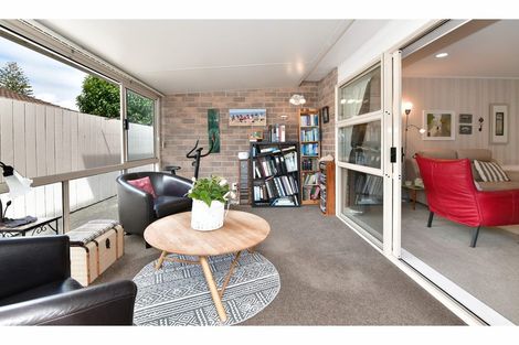 Photo of property in 2/11 Milton Road, Orewa, 0931