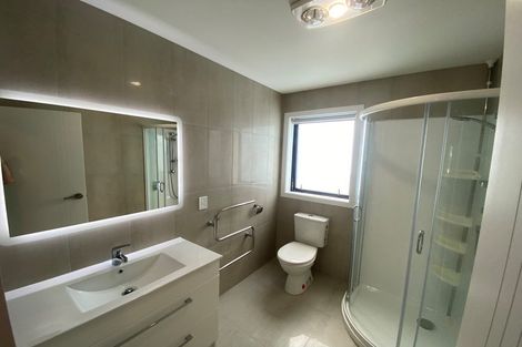 Photo of property in 106 Archers Road, Glenfield, Auckland, 0629