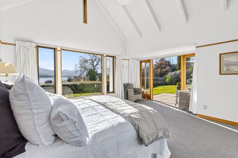 Photo of property in 186 Beacon Point Road, Wanaka, 9305