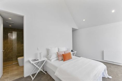 Photo of property in 83 Melbourne Road, Island Bay, Wellington, 6023