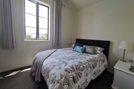 Photo of property in 2/5 Carolina Place, Albany, Auckland, 0632