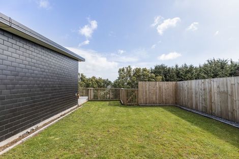 Photo of property in 94 Kotare Street, Waikanae, 5036