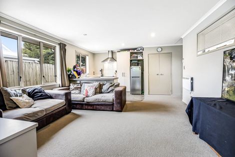 Photo of property in 114u1 Old Farm Road, Hamilton East, Hamilton, 3216