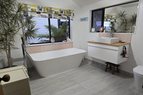 Photo of property in 125 Main Road, Governors Bay, Lyttelton, 8971
