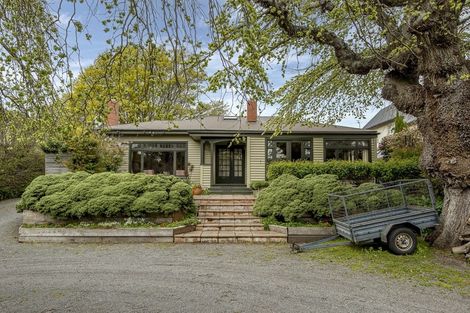 Photo of property in 28 Blair Avenue, Papanui, Christchurch, 8053