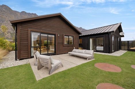 Photo of property in 22 Mckellar Drive, Jacks Point, Queenstown, 9371