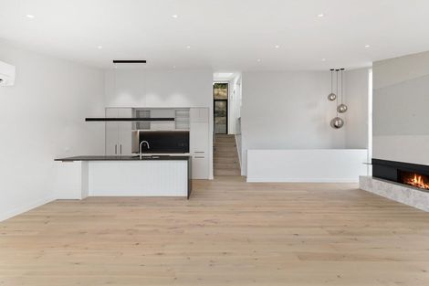 Photo of property in 15a Potters Hill Drive, Queenstown, 9300