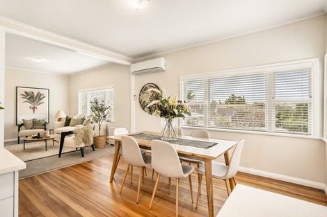 Photo of property in 56 Beach Haven Road, Beach Haven, Auckland, 0626