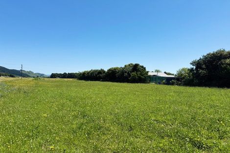 Photo of property in 121a Muhunoa Road East, Ohau, 5570