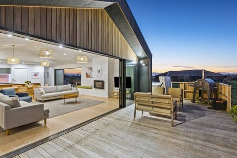 Photo of property in 34 Ohau Gravels Way, Ohau, Levin, 5570