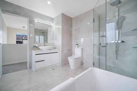 Photo of property in 28 Kairakau Street, Papakura, 2110