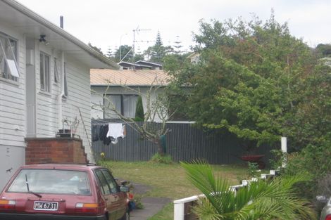 Photo of property in 32 Powrie Street, Glenfield, Auckland, 0629