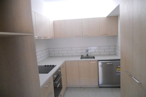 Photo of property in 7u2 Handyside Street, Tawa, Wellington, 5028