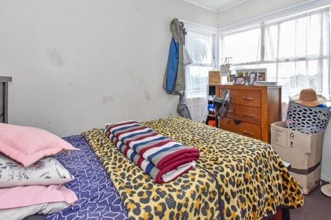 Photo of property in 32 Halswell Street, Mangere East, Auckland, 2024