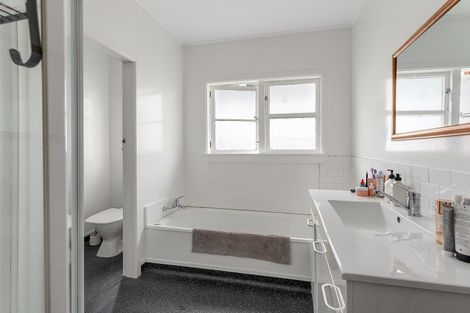 Photo of property in 18 Hepara Street, Hataitai, Wellington, 6021