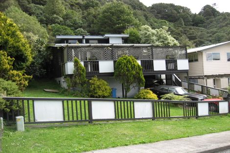 Photo of property in 50 Kowhai Street, Wainuiomata, Lower Hutt, 5014