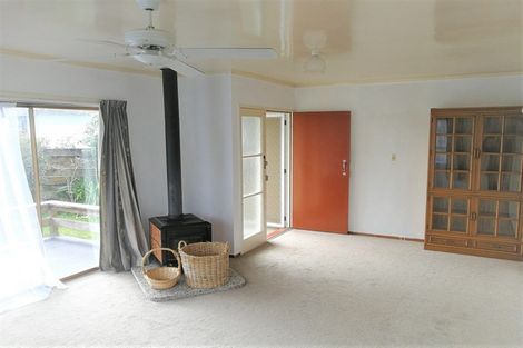 Photo of property in 35 Daytona Road, Henderson, Auckland, 0610