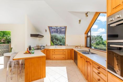 Photo of property in 65 Rama Crescent, Khandallah, Wellington, 6035