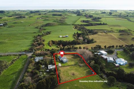 Photo of property in 6314 South Road, Pungarehu, Opunake, 4685