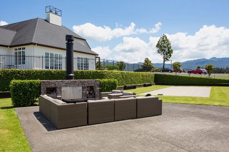 Photo of property in 25 Ballantyne Way, Aongatete, 3178