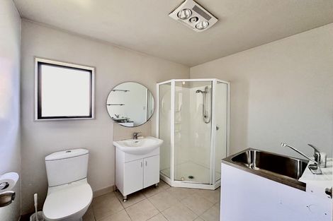 Photo of property in 672 Te Atatu Road, Te Atatu Peninsula, Auckland, 0610