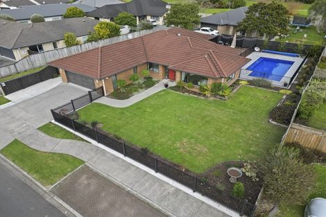 Photo of property in 28 Madison Street, Cambridge, 3434